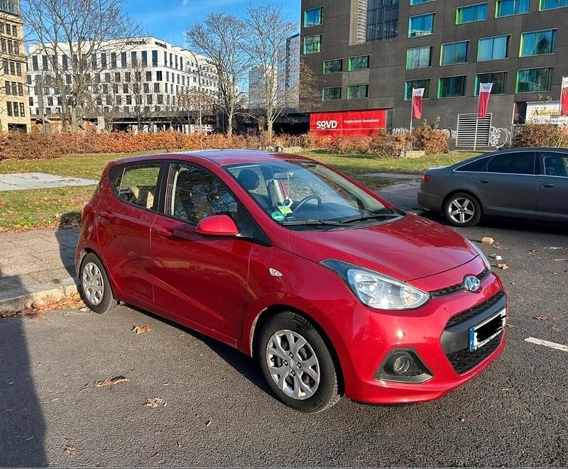 Gebraucht Hyundai i10 2014 Rot Kleinwagen