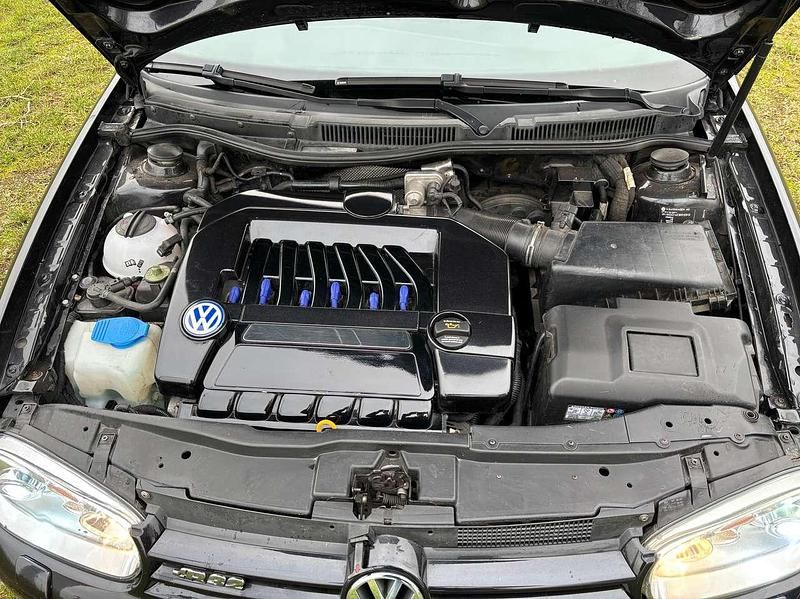 Schwarz Gebraucht 2002 VW Golf R Limousine | 26.995 € - Bild 1/4