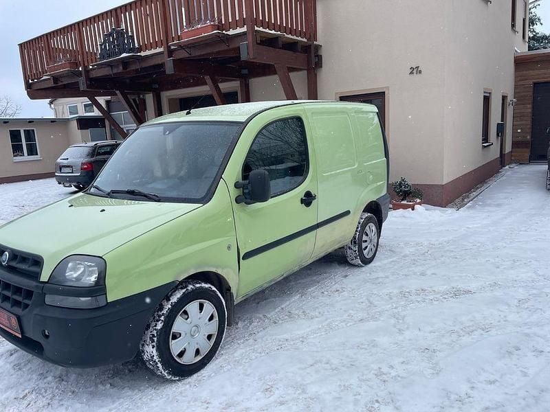 Grün Gebraucht 2005 Fiat Doblò Van / Kleinbus | 1.800 € (Fairer Preis) - Bild 1/4