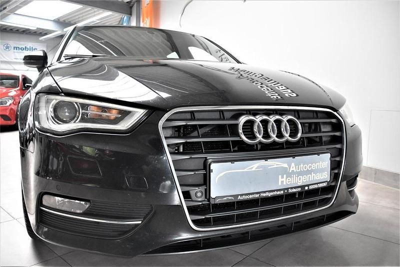 Schwarz Gebraucht 2013 Audi A3 Sportback Ambition Limousine | 10.480 € (Fairer Preis) - Bild 1/4