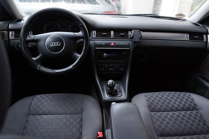 Gebraucht Audi A6 170 PS (125 kW) 2003 Schwarz Limousine