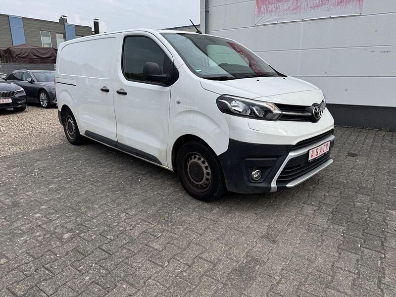 Weiß Gebraucht 2019 Toyota Proace Van | 8.890 € (Superpreis) - Bild 1/4