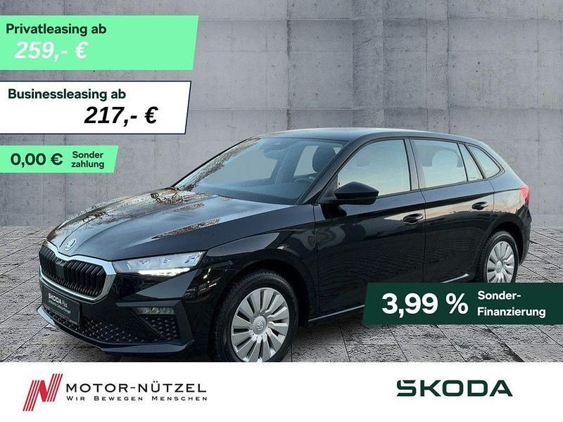 Schwarzmagic perleffekt Gebraucht 2025 Skoda Scala Essence Kleinwagen | 22.430 € (Fairer Preis) - Bild 1/4