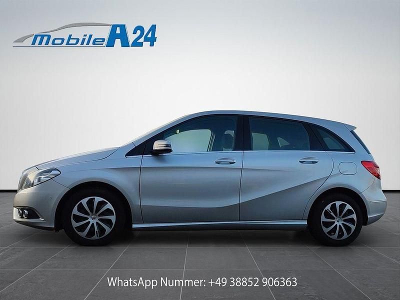 Gebraucht Mercedes B180 109 PS (80 kW) 2014 Silber Van / Kleinbus