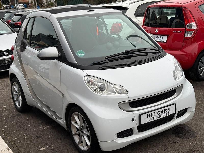 Gebraucht Smart ForTwo Cabrio 71 PS (52 kW) 2012 Weiß Cabrio