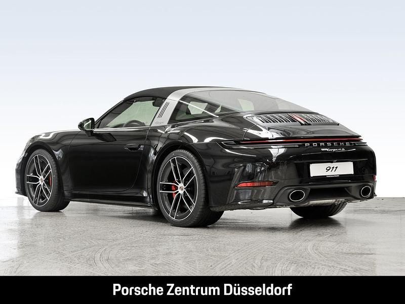 Neu Porsche 911 Targa 4S 480 PS (353 kW) 2025 Schwarz Cabrio