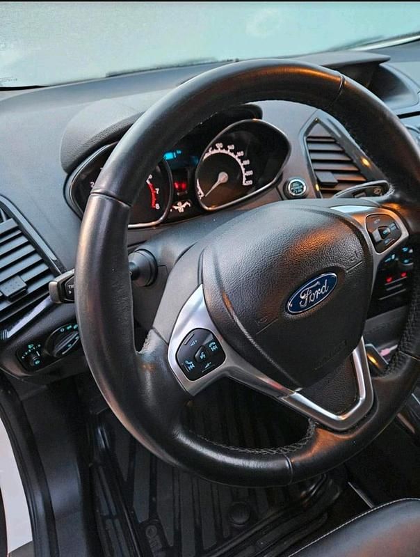 Gebraucht Ford Focus Sport 125 PS (91 kW) 2015 Weiß SUV