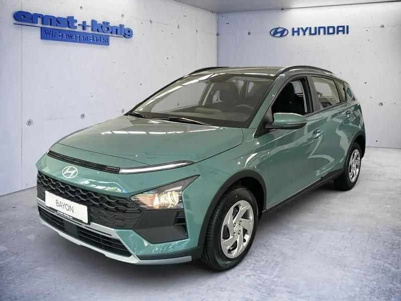 Grün Gebraucht 2025 Hyundai Bayon Select SUV | 20.990 € (Guter Preis) - Bild 1/4