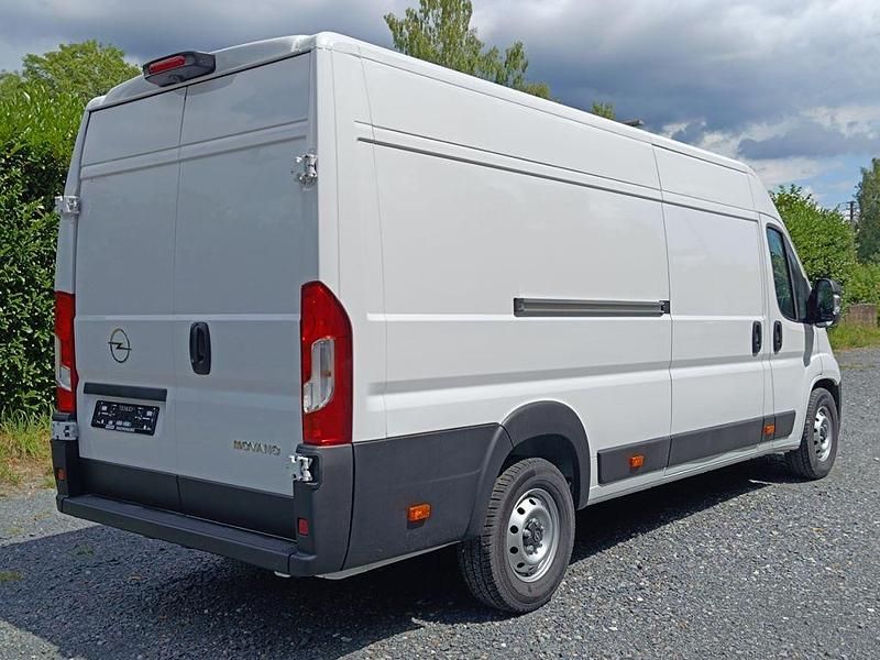 Gebraucht Opel Movano 140 PS (102 kW) 2024 Weiss Van