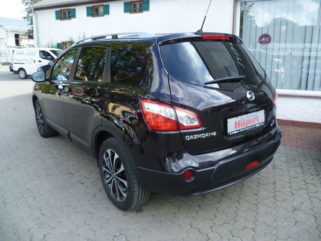 Gebraucht Nissan Qashqai +2 Tekna 131 PS (96 kW) 2012 Violett metallic SUV