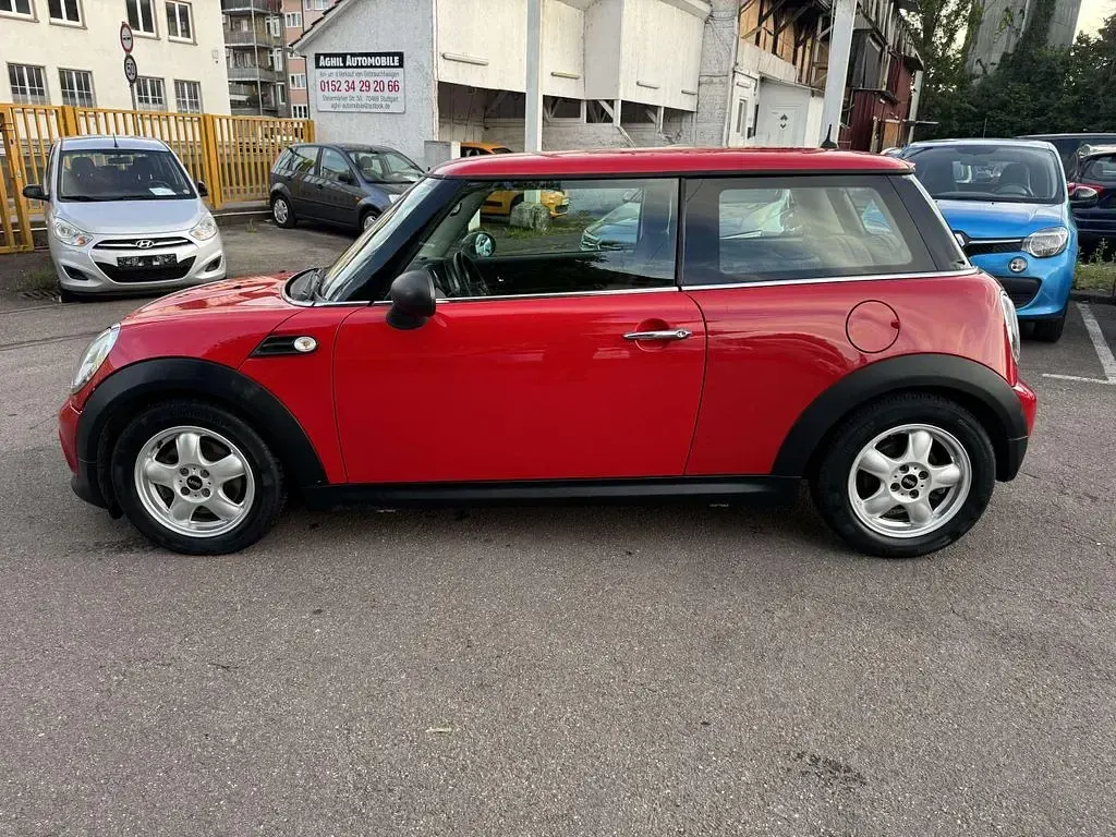 Gebraucht Mini ONE 75 PS (55 kW) 2011 Rot Kleinwagen