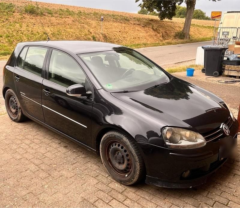 Gebraucht VW Golf V 140 PS (102 kW) 2008 Schwarz Kleinwagen