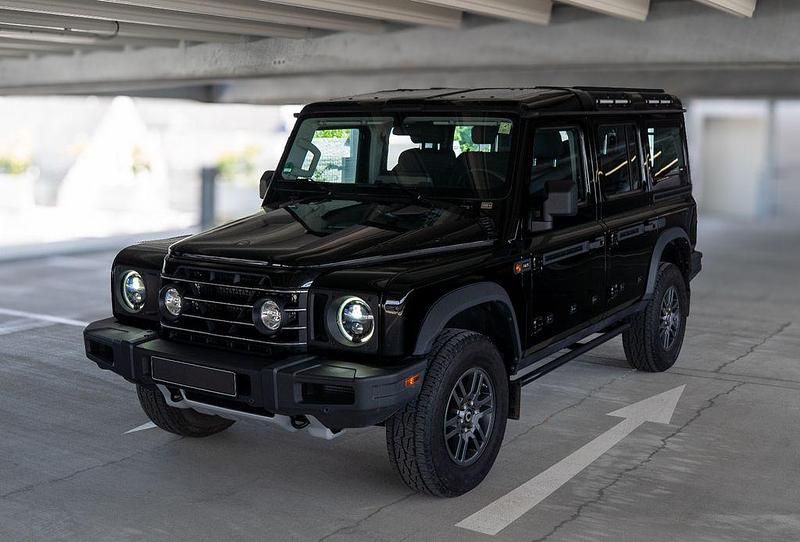 Schwarz Gebraucht 2024 Ineos Grenadier SUV | 61.900 € (Superpreis) - Bild 1/4