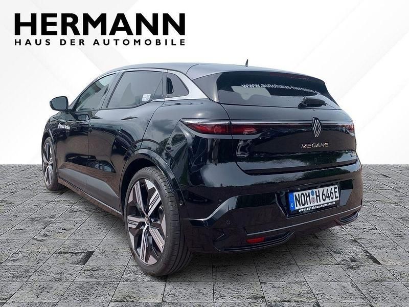 Gebraucht Renault Megane E-Tech Iconic 55 kW (75 PS) 2023 Black pearlschwarz metallic, Limousine