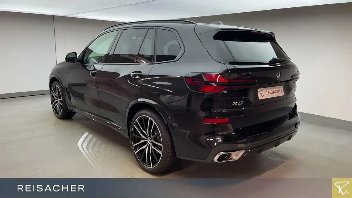 Neu BMW X5 Performance 352 PS (258 kW) 2026 Saphirschwarz metallic SUV