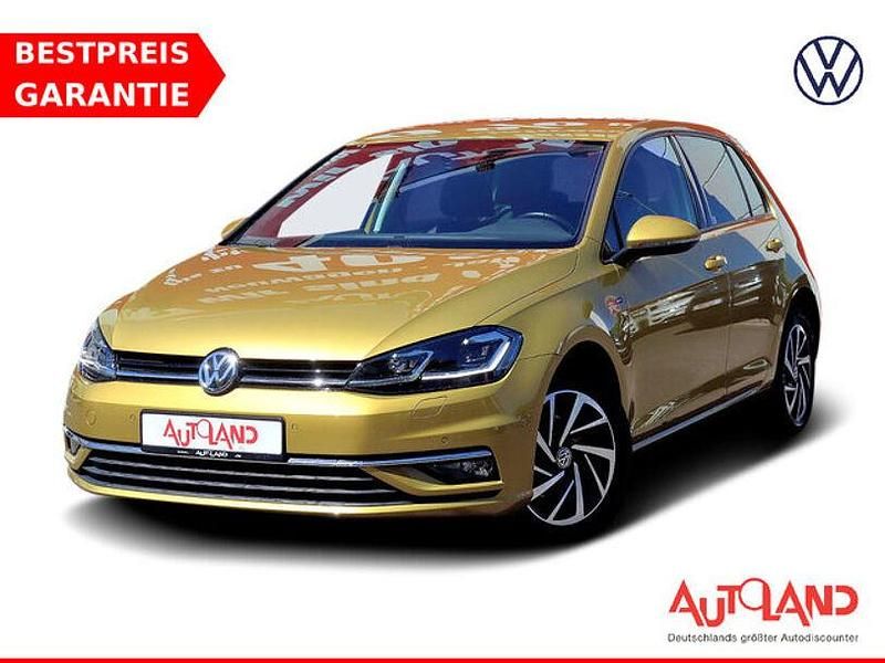 Kurkumagelb metallic (metallic) Gebraucht 2018 VW Golf VII Join Limousine | 17.490 € (Etwas zu teuer) - Bild 1/4
