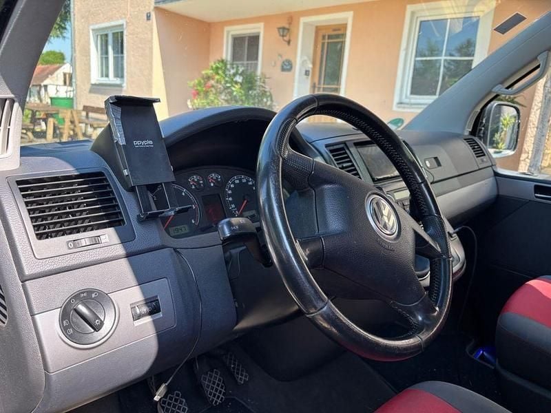 Second-hand VW T5 174 CP (127 kW) 2006 Negru Van