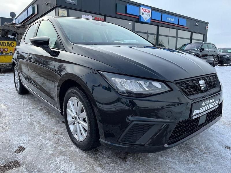 Schwarz Gebraucht 2025 Seat Ibiza Style Limousine | 15.890 € (Guter Preis) - Bild 1/4