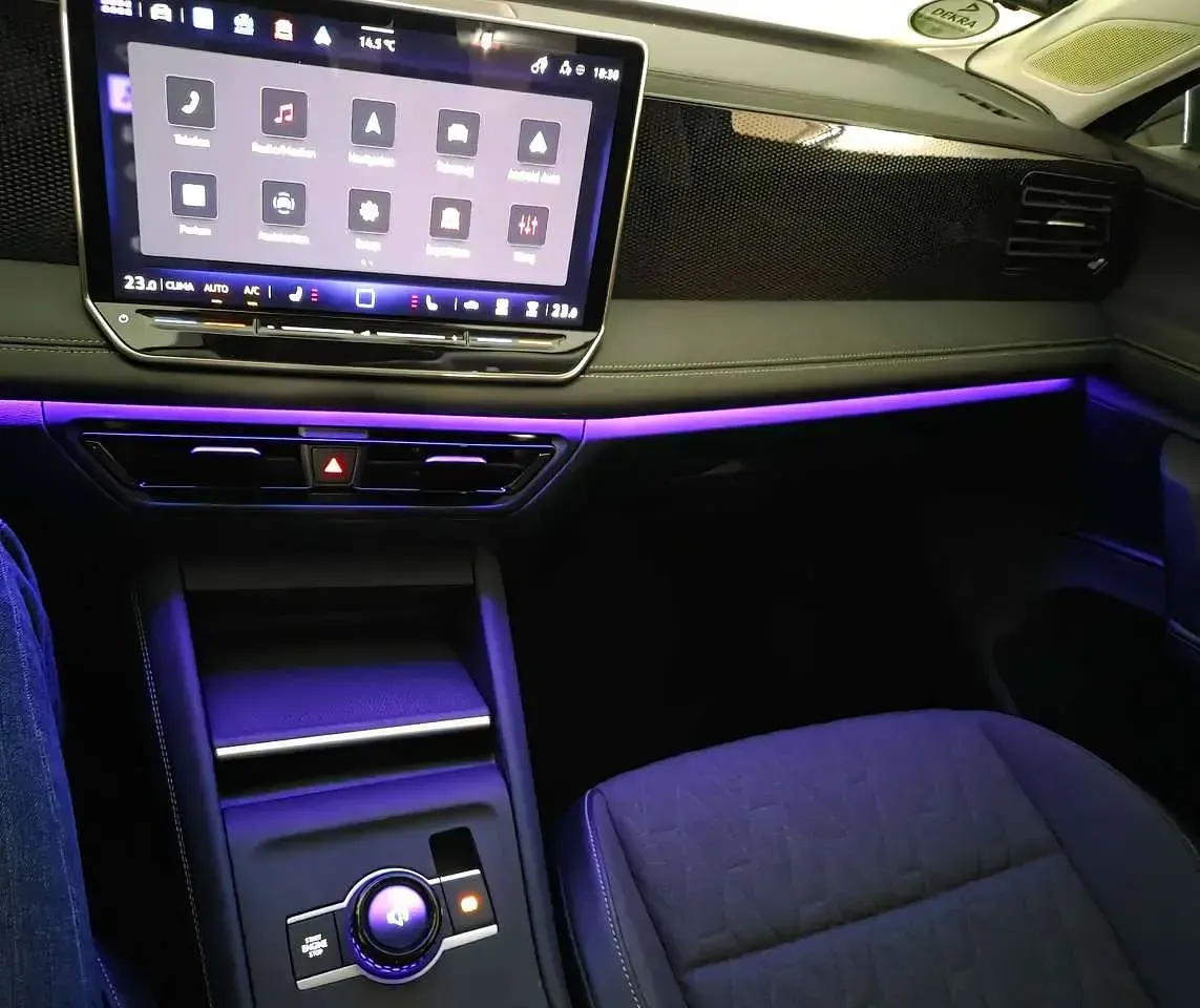 Gebraucht VW Tiguan IQ Drive 150 PS (110 kW) 2024 Blau SUV