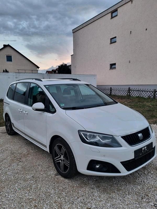 Gebraucht Seat Alhambra 170 PS (125 kW) 2011 Weiß Van / Kleinbus