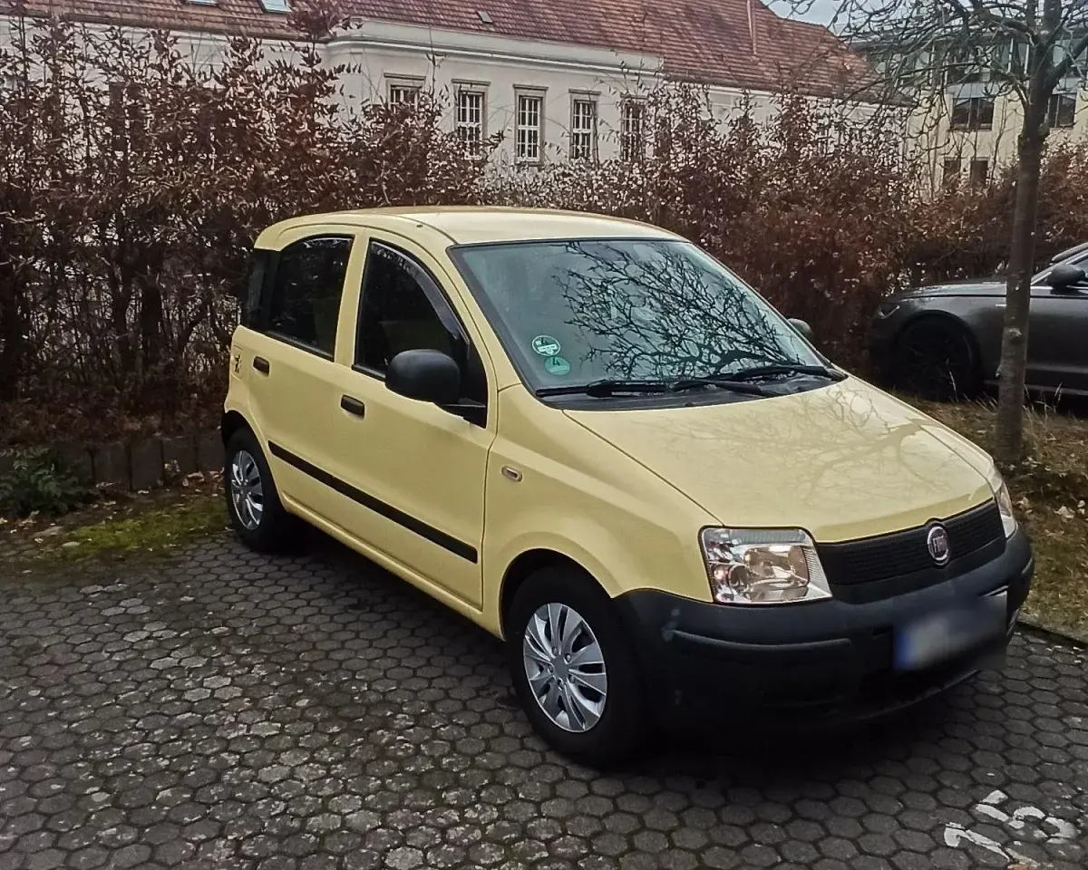 Gebraucht Fiat Panda 69 PS (50 kW) 2011 Gelb Kleinwagen
