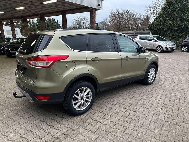 Gebraucht Ford Kuga Titanium 179 PS (131 kW) 2015 SUV