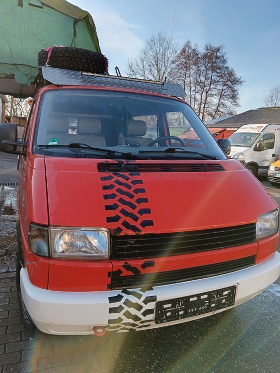 Rot Gebraucht 1993 VW T4 Van | 11.500 € - Bild 1/4