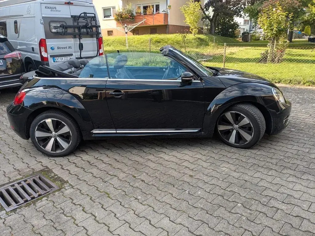 Second-hand VW Beetle Design 105 CP (77 kW) 2015 Negru Hatchback