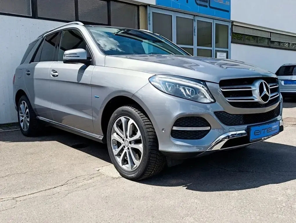 Gebraucht Mercedes GLE500 333 PS (244 kW) 2016 Silber (palladiumsilber  metalliclack) SUV