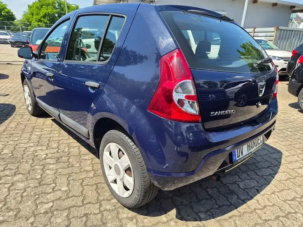 Gebraucht Dacia Sandero 75 PS (55 kW) 2012 Blau Limousine