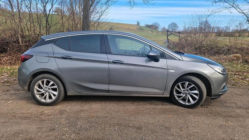 Gebraucht Opel Astra 136 PS (100 kW) 2019 Grau Limousine