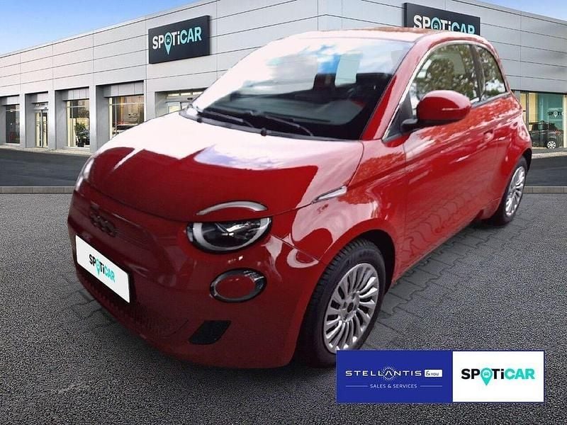 Gebraucht Fiat 500e Tech 86 kW (118 PS) 2023 Rot Limousine