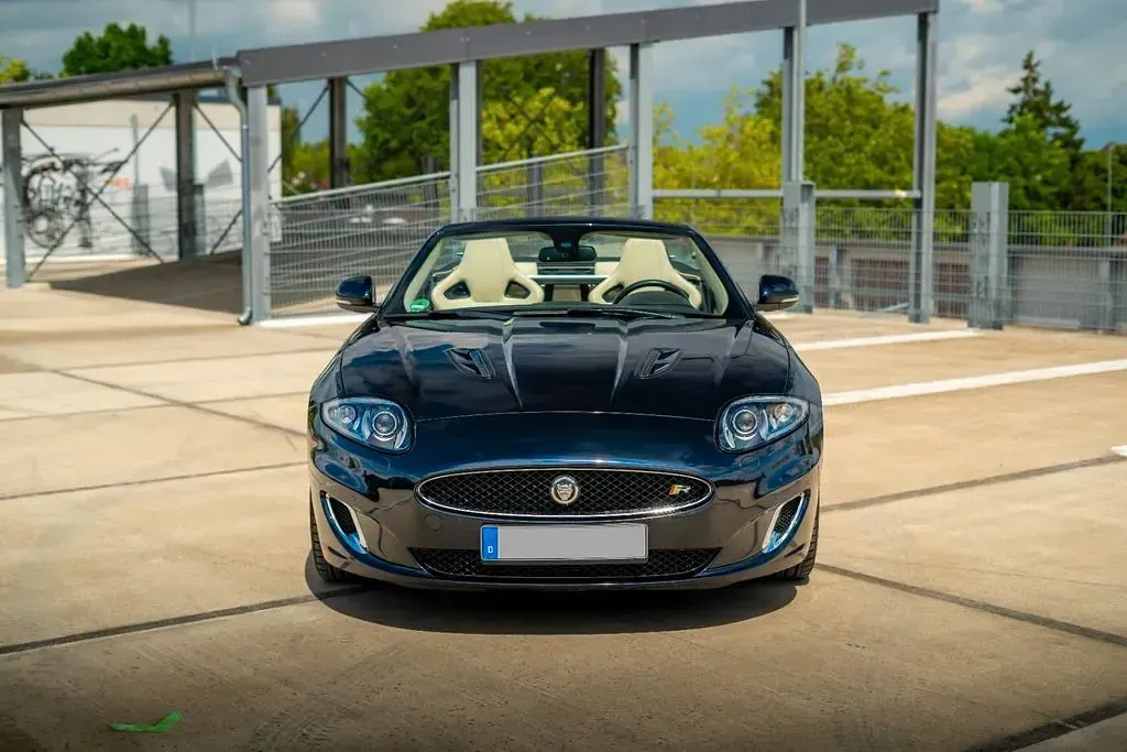 Gebraucht Jaguar XKR 510 PS (375 kW) 2012 Blau Cabrio