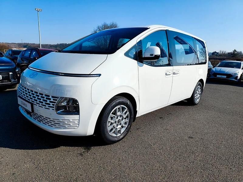 Neu Hyundai Staria 224 PS (164 kW) 2026 Weiß Van / Kleinbus