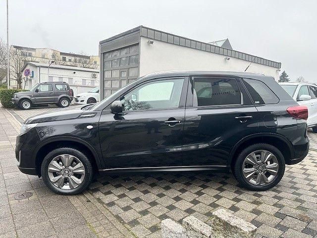 Gebraucht Suzuki Vitara Comfort 129 PS (94 kW) 2021 Schwarz SUV