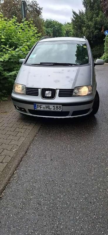 Gebraucht 2003 Seat Alhambra Van / Kleinbus | 2.000 € (Fairer Preis) - Bild 1/4