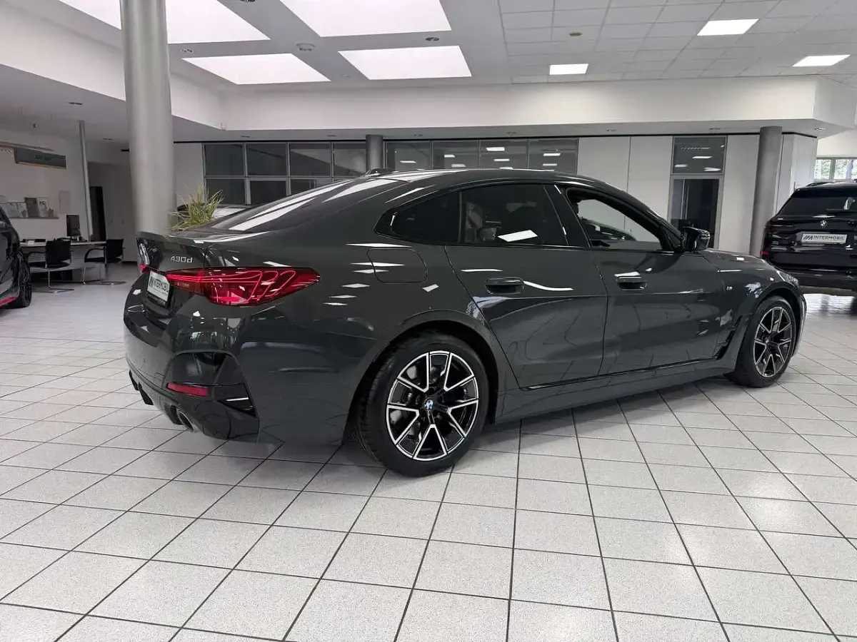 Gebraucht BMW 430 M Sport 286 PS (210 kW) 2025 Dravitgrau metallic Coupé