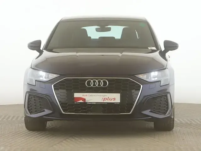 Gebraucht Audi A3 Sportback e-tron S-Line 204 PS (150 kW) 2022 Navarrablau metallic Kleinwagen