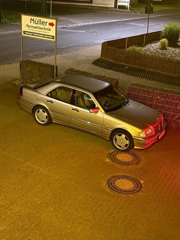 Gebraucht 1998 Mercedes C240 Limousine | 4.300 € (Superpreis) - Bild 1/4