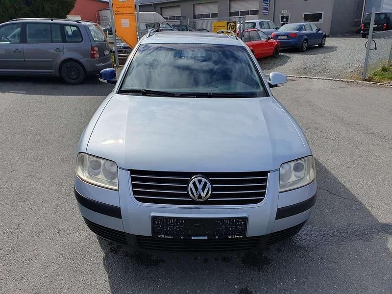 Gebraucht VW Passat 102 PS (75 kW) 2004 Blau Kombi