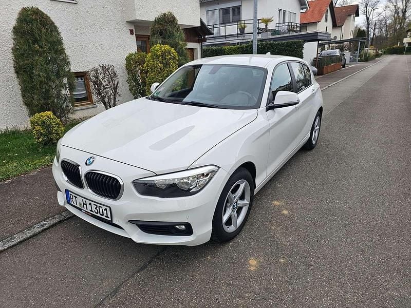 Gebraucht BMW 118 Advantage 136 PS (100 kW) 2016 Weiß Kleinwagen
