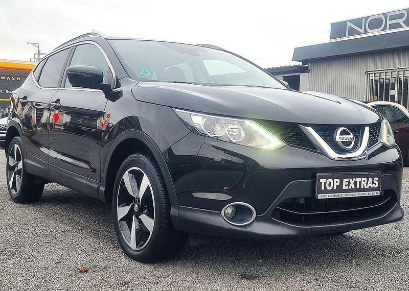 Schwarz Gebraucht 2015 Nissan Qashqai 360º SUV | 12.900 € (Fairer Preis) - Bild 1/4