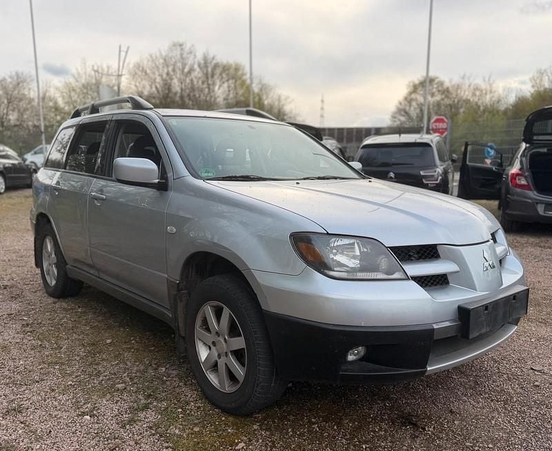 Gebraucht Mitsubishi Outlander 160 PS (117 kW) 2004 Silber SUV