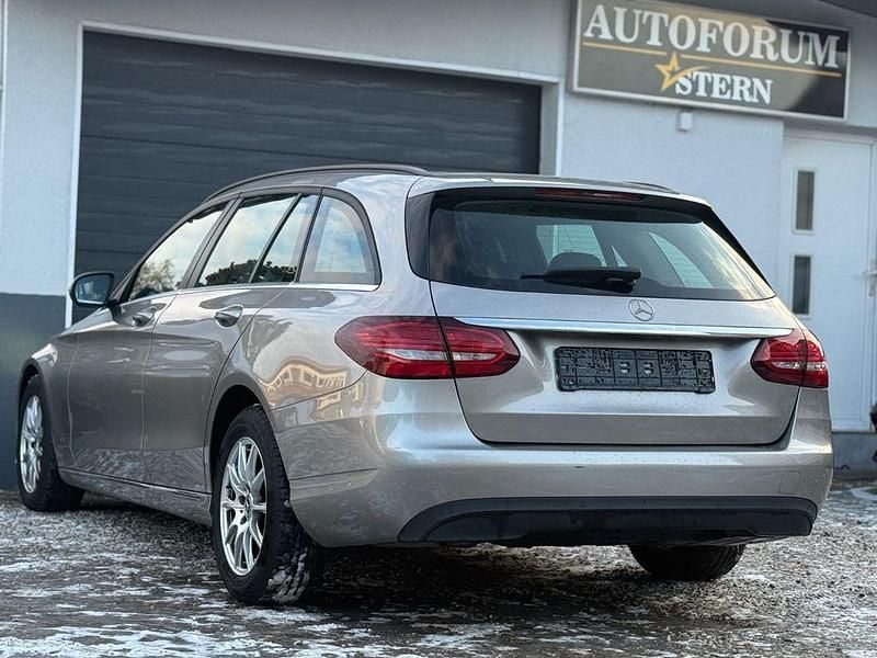 Gebraucht Mercedes C180 122 PS (89 kW) 2020 Silber Kombi