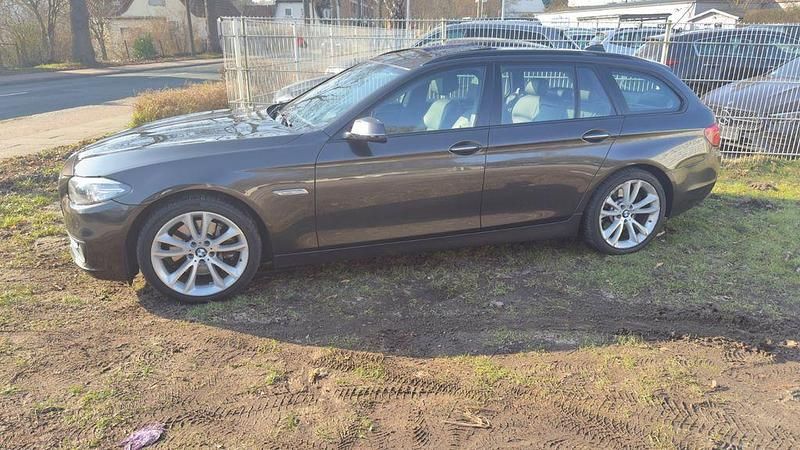 Gebraucht BMW 530 Luxury Line 258 PS (189 kW) 2016 Kombi