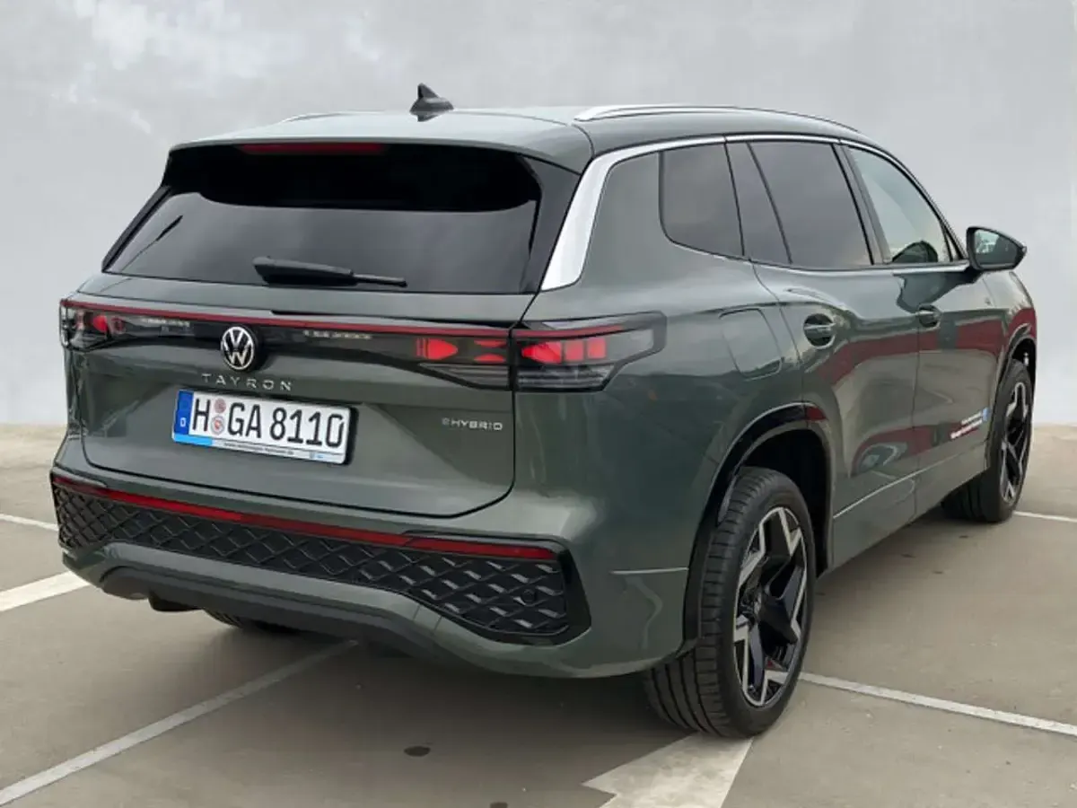 Gebraucht VW Tayron R-line 272 PS (200 kW) 2026 Grün SUV