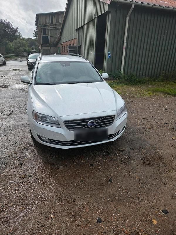 Gebraucht Volvo V70 185 PS (136 kW) 2014 Weiß Kombi