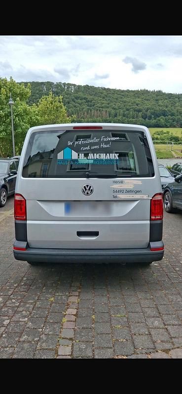 Gebraucht VW Transporter 150 PS (110 kW) 2019 Grau Van