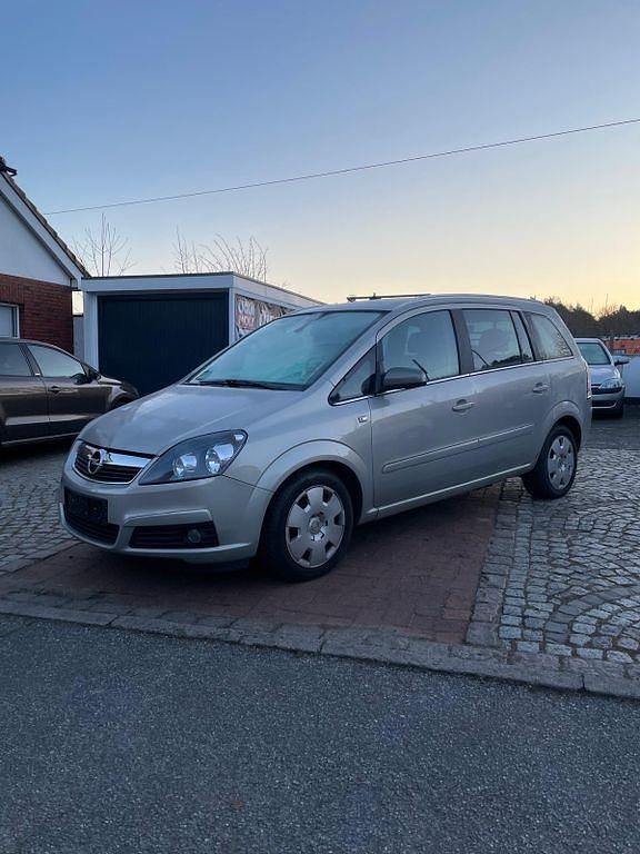 Gebraucht Opel Zafira 94 PS (69 kW) 2008 Grau Van / Kleinbus