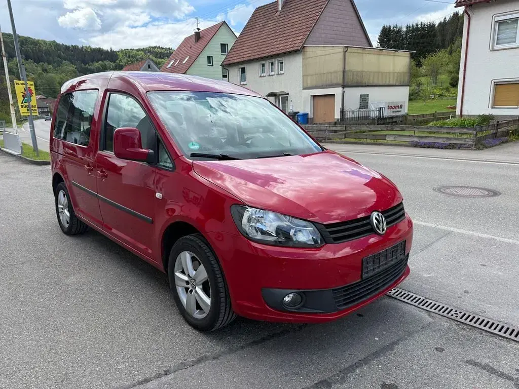 Occasion VW Caddy 102 ch (75 kW) 2011 Rouge Monospace